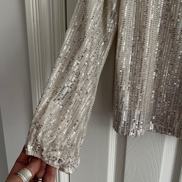 Sequin Long Sleeve (white / cream ) - Picture 6 of 7